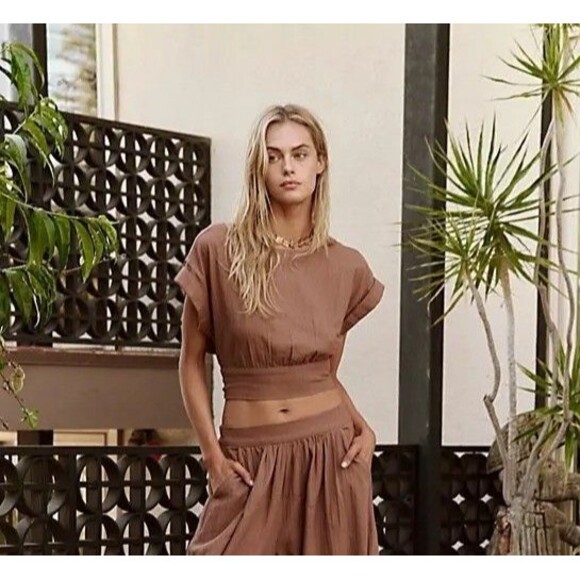 Free People Free-Est Feelin' Free Cropped Blouse Top Boat Neck Cutout XS 283538 - Picture 4 of 9